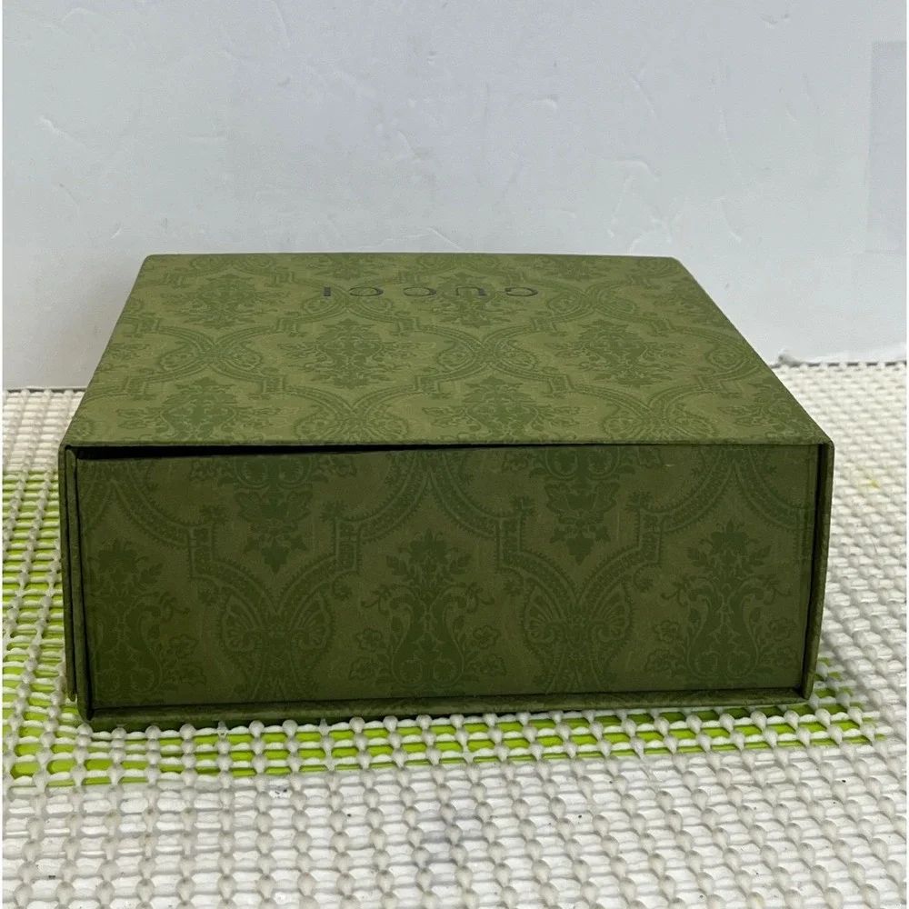Gucci Olive Green Decorative Textured Gift Box 7.5x7.5x3 in good condition
